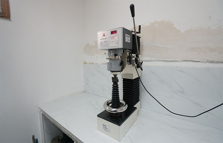 潤(rùn)康臺(tái)式HRC洛氏硬度計(jì) 潤(rùn)康臺(tái)式HRC洛氏硬度計(jì)